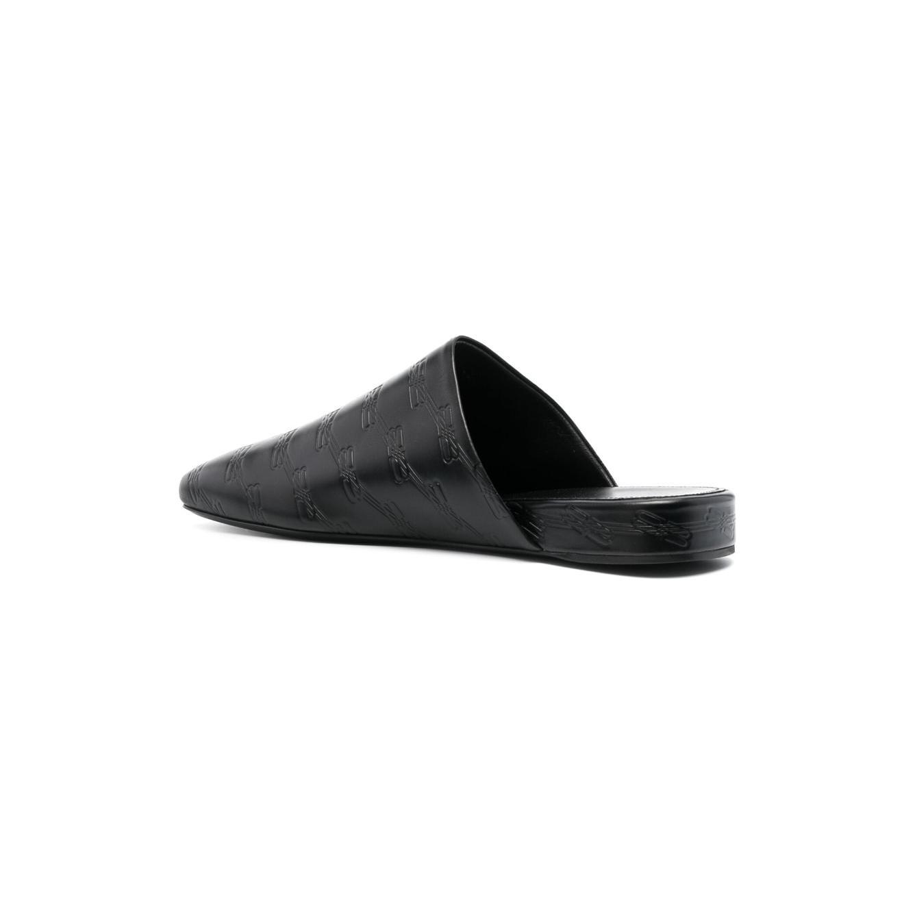 Balenciaga debossed-logo leather mules 743926WB7221000
