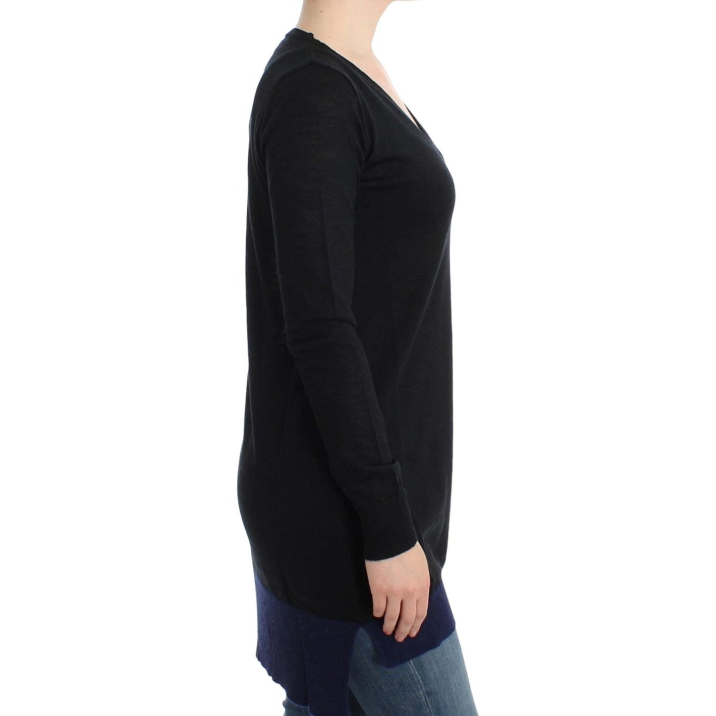 Costume National Black V-neck lightweight sweater SIG12053-1
