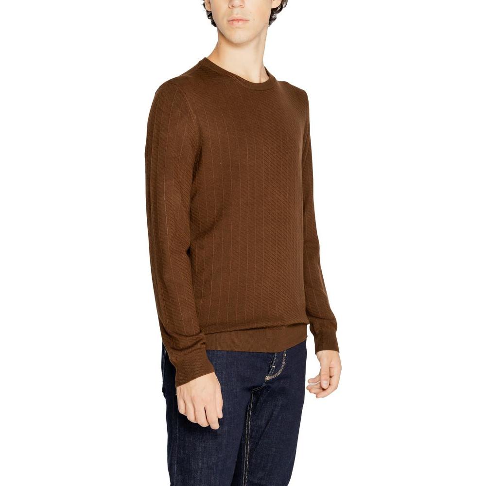 Antony Morato men's brown viscose sweater, fall/winter knitwear collection, featuring a stylish and comfortable design.