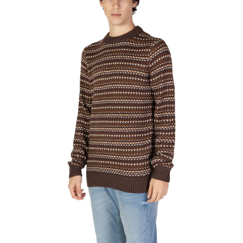 Alt Tag: Only & Sons men's brown cotton sweater from fall/winter collection, featuring a knit pattern, ideal for casual wear.