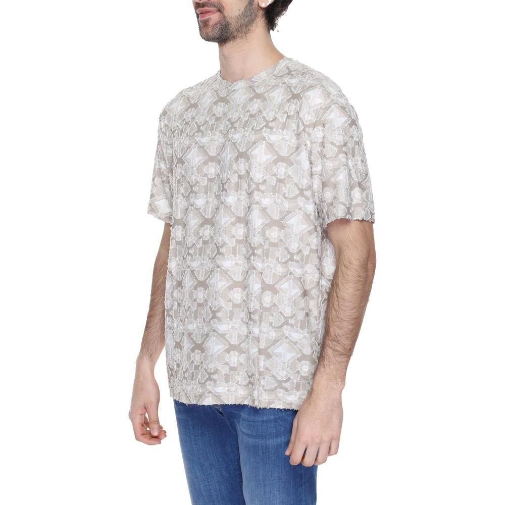 Man wearing Antony Morato beige polyester T-shirt, spring/summer collection, 60% polyester 40% viscose, side view with patterned design.