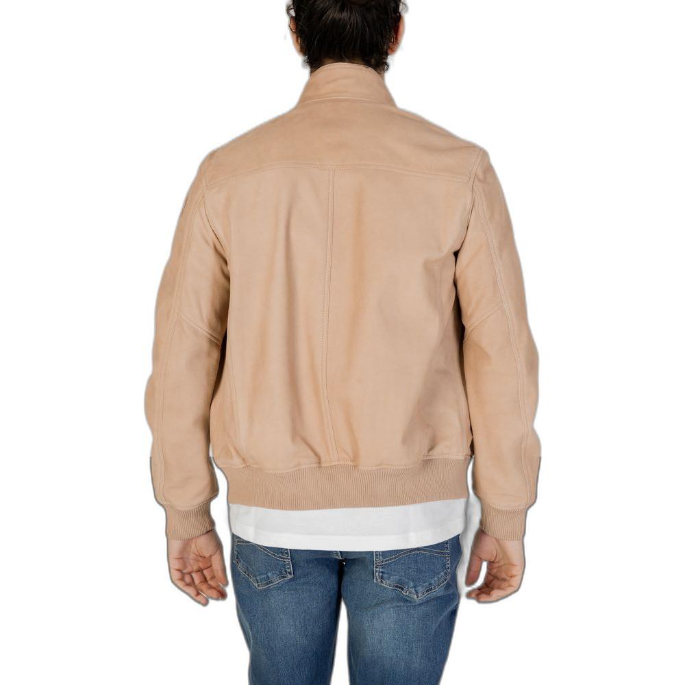 Back view of a Blauer beige leather men's jacket from the Spring/Summer collection, made of 100% leather, worn by a model.
