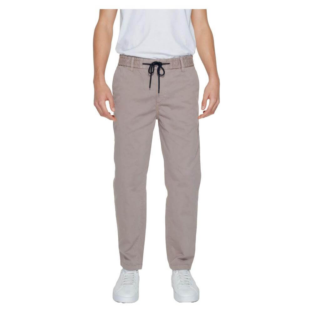 Hugo Boss brown cotton jeans for men with tapered fit, spring/summer collection, 97% cotton, featuring drawstring waist.