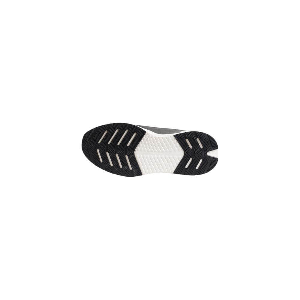 Sole view of D.A.T.E gray fabric sneaker, women's fall/winter collection, showcasing black and white textured pattern for grip.