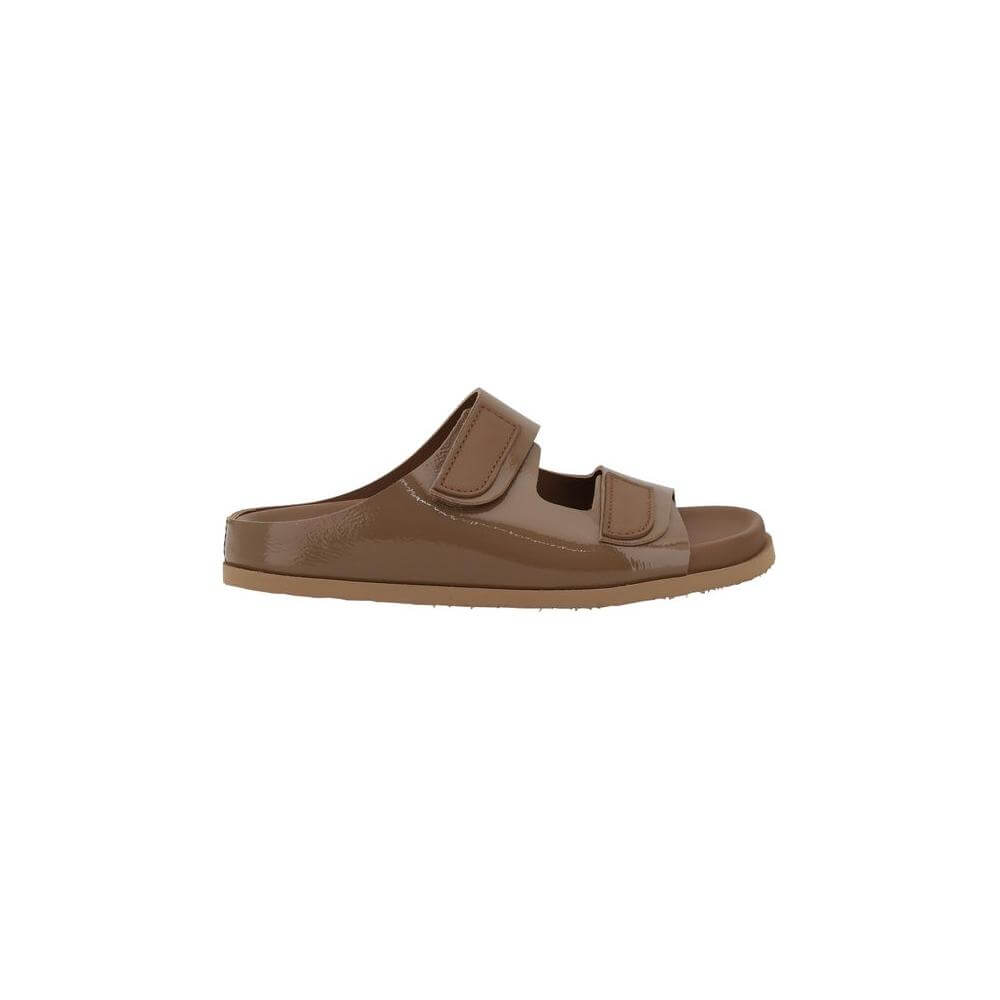 Pedro García Dominika leather sandals with adjustable Velcro straps, round toe, and flat sole for comfort and stability.