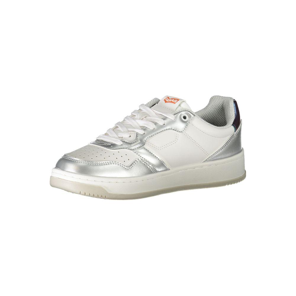 Gas white polyester sneaker with laces, Ken metal finish, contrast details, and logo. Ideal sports footwear for style and comfort.