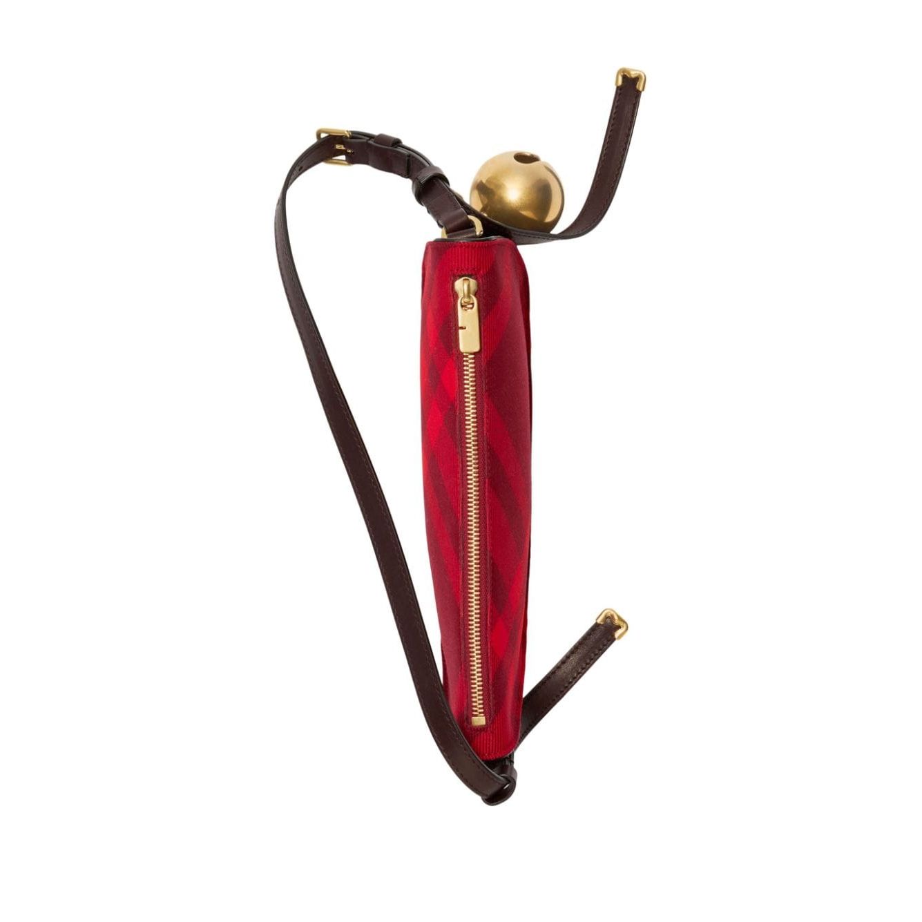 Front view with bag zipped and handles upright.