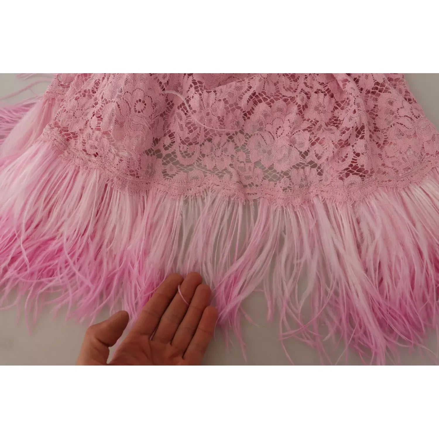 Dolce & Gabbana Shift Lilac Lace Feathers Long Sleeves Dress