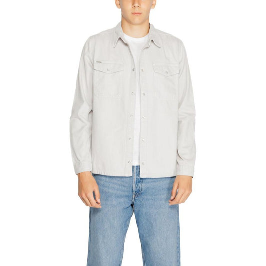 Antony Morato gray cotton men's shirt, part of the Fall/Winter collection, paired with jeans.