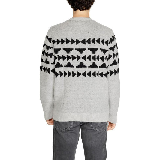 Back view of Antony Morato gray knitted sweater for men with geometric black pattern, fall/winter collection.