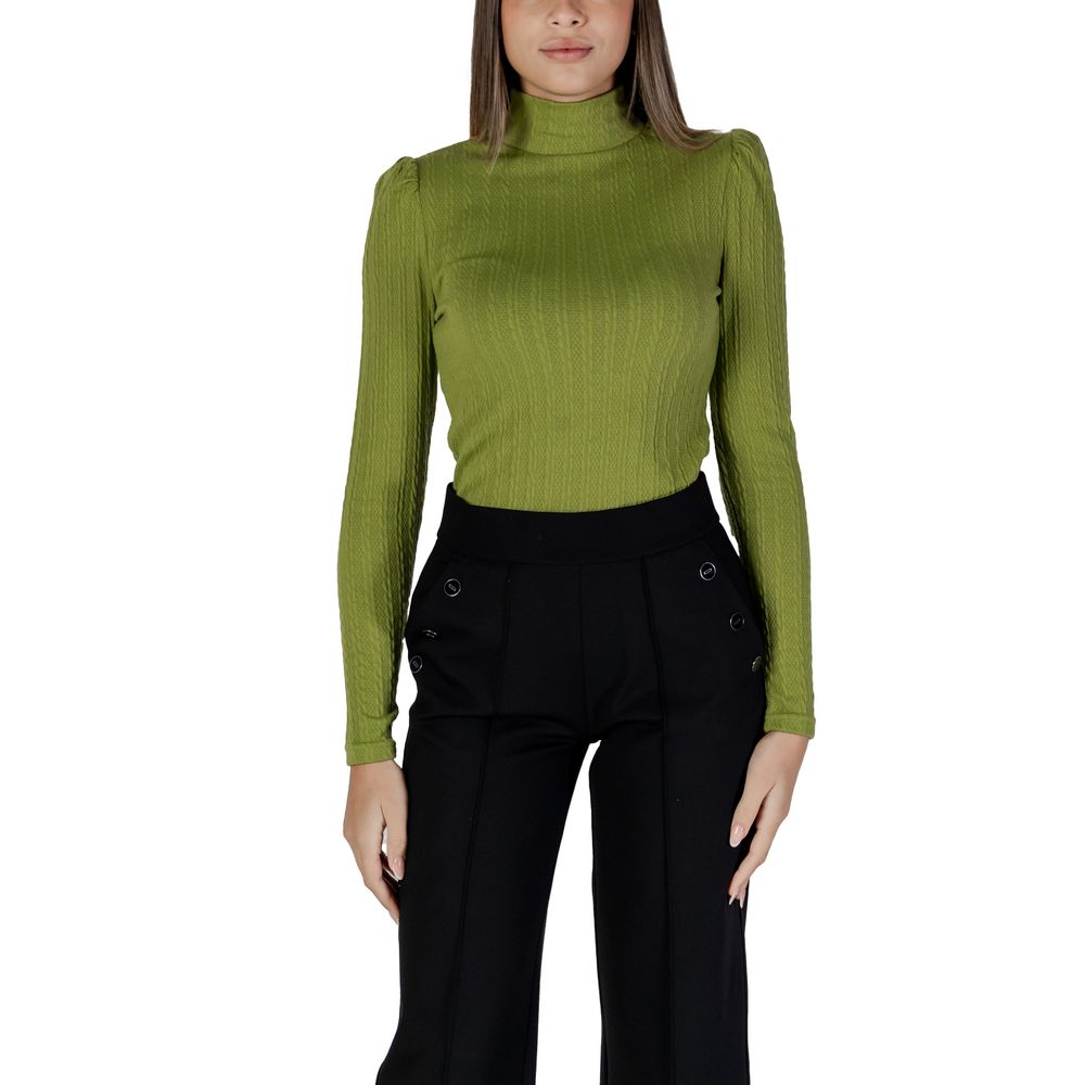 B.Young Green Polyester Long Sleeve T-Shirt with high neck and ribbed texture, model 20810559, worn by a woman with black pants.