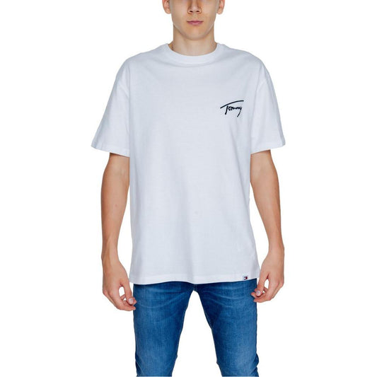 Model wearing Tommy Hilfiger white cotton T-shirt, part of spring/summer collection, made with recycled and Better Cotton Initiative materials.