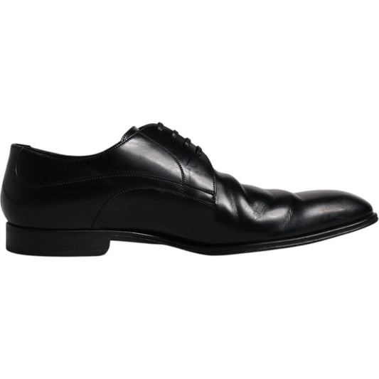 Dolce & Gabbana black leather derby shoes for men, elegant formal footwear with lace-up closure and logo details, made in Italy.