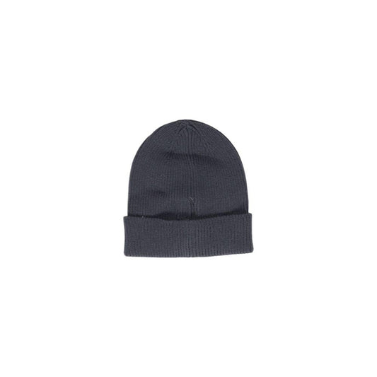 Pieces gray polyester beanie with sequin details, offering comfort and warmth for women, perfect for casual and special occasions.