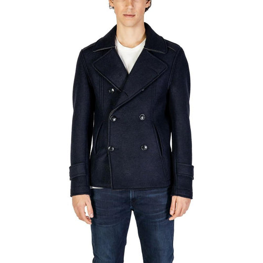 Man wearing Hydra Clothing blue viscose jacket, fall/winter collection, double-breasted, 40% viscose, polyester, wool blend.
