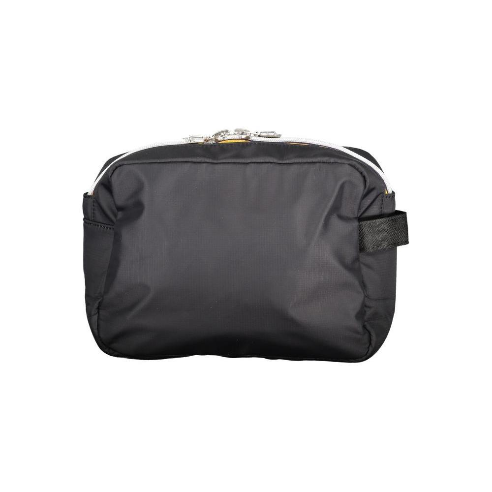 Front view with bag zipped and handles upright.