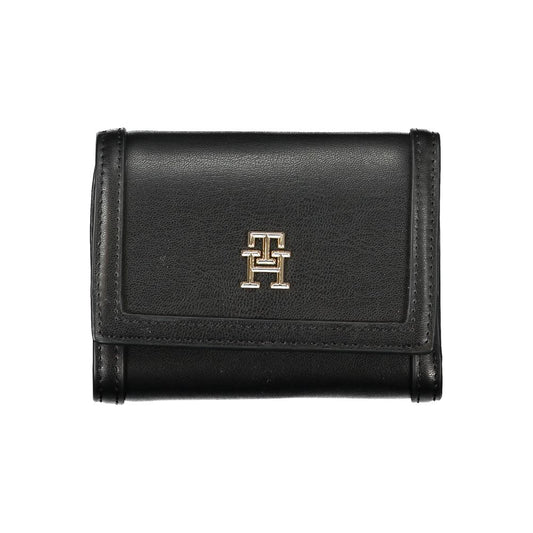 Tommy Hilfiger Black Polyethylene Wallet with logo, card slots, coin purse, contrasting details, zip and automatic closure.