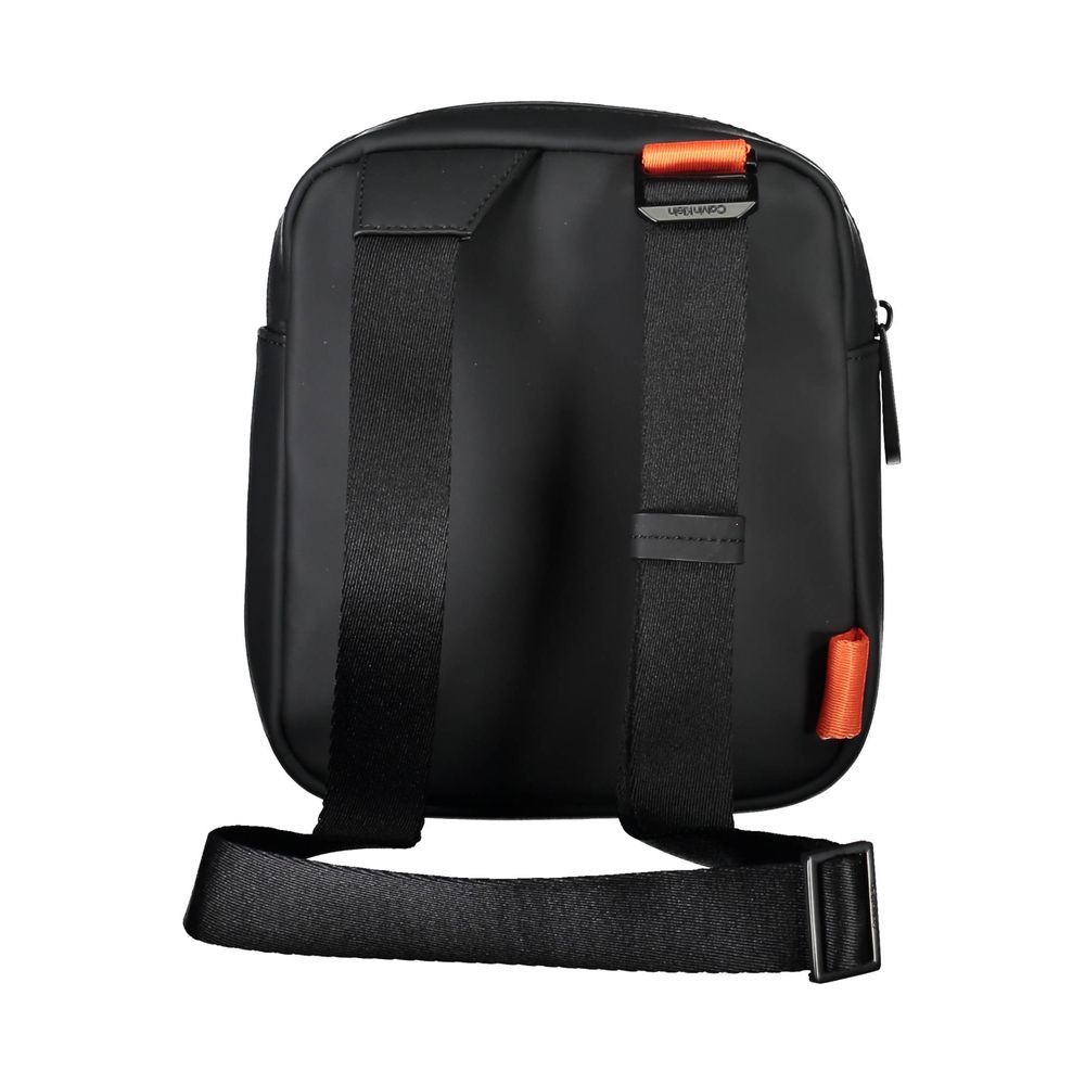 Front view with bag zipped and handles upright.