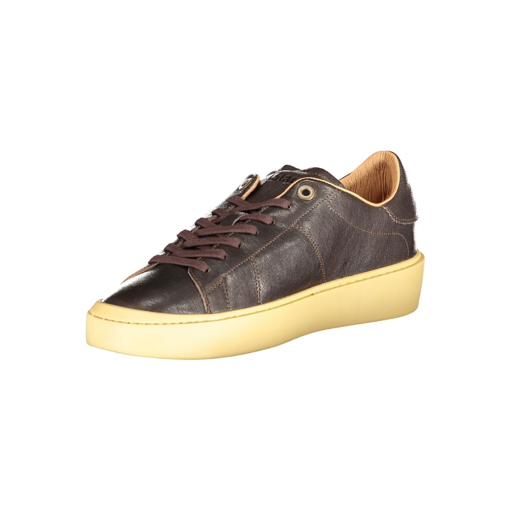 Blauer Brown Leather Men Sneaker with contrasting details and removable insole, offering distinguished style and customizable comfort.