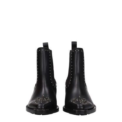 Chloé Black Leather Ankle Boots with studs, silver stones, square toe, mid heels, 6 cm heel height, casual style, rubber sole.