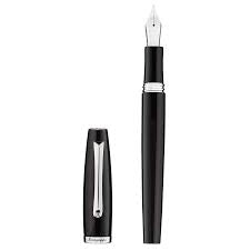 PENNE MONTEGRAPPA MOD. ISMAN3IC luxury fountain pen with cap, elegant design in black finish.