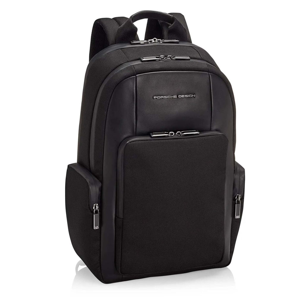 PORSCHE PELLETTERIA MOD. ONY01613-001 sleek black backpack with multiple compartments and durable zippers.