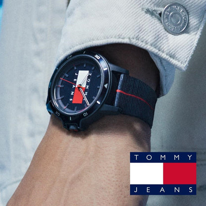 Stylish wrist wearing TOMMY HILFIGER Mod. 1791997 watch with quartz analog movement and 3 ATM water resistance, featuring a multifunction dial.