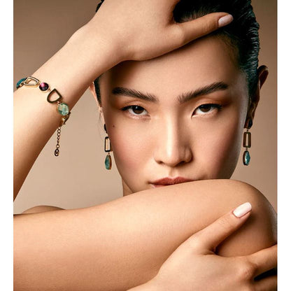 Woman wearing VICEROY FASHION Mod. 14088P01012 bracelet with silver 925° material, showing elegant design and quartz analog functionality.