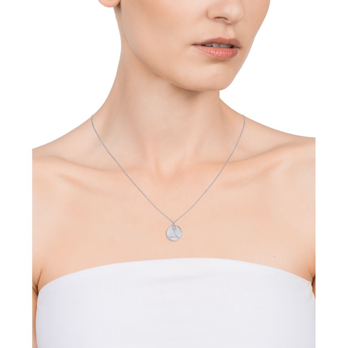 Woman wearing VICEROY JEWELS Mod. 61014C000-38P silver 925° necklace on white background. Elegant and stylish jewelry. Chronograph, 5 ATM.